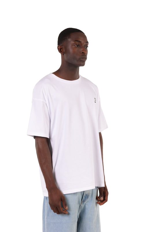 CLASSIC SHANTA WHITE TEE